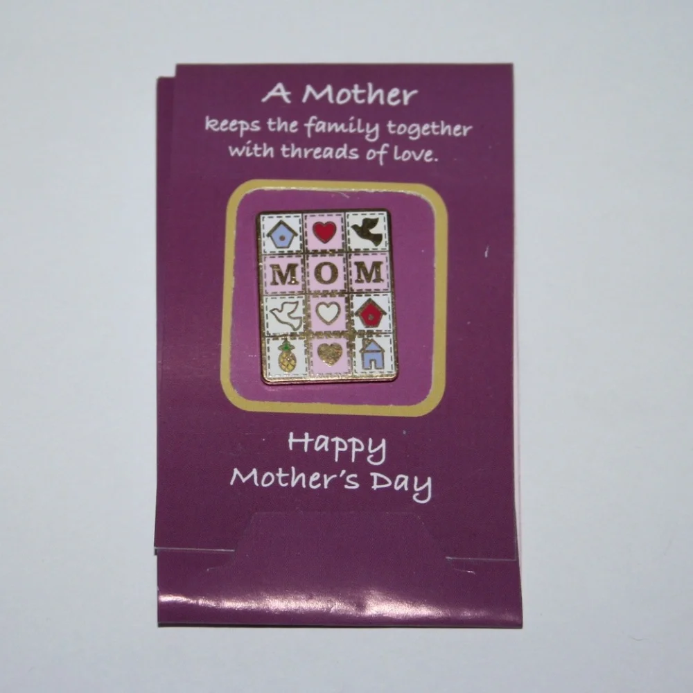 NWt  MOM brooch with cross
